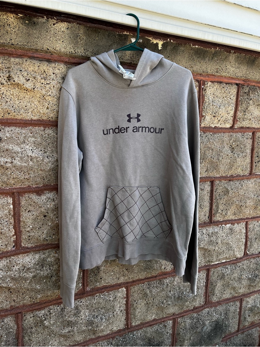 Under Armour hoodie gray and burgundy XL unisex * little stretched out